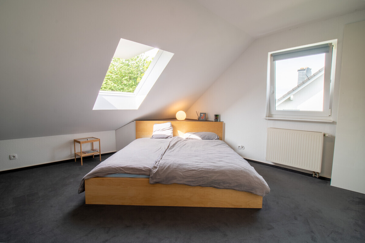 Schlafzimmer DG