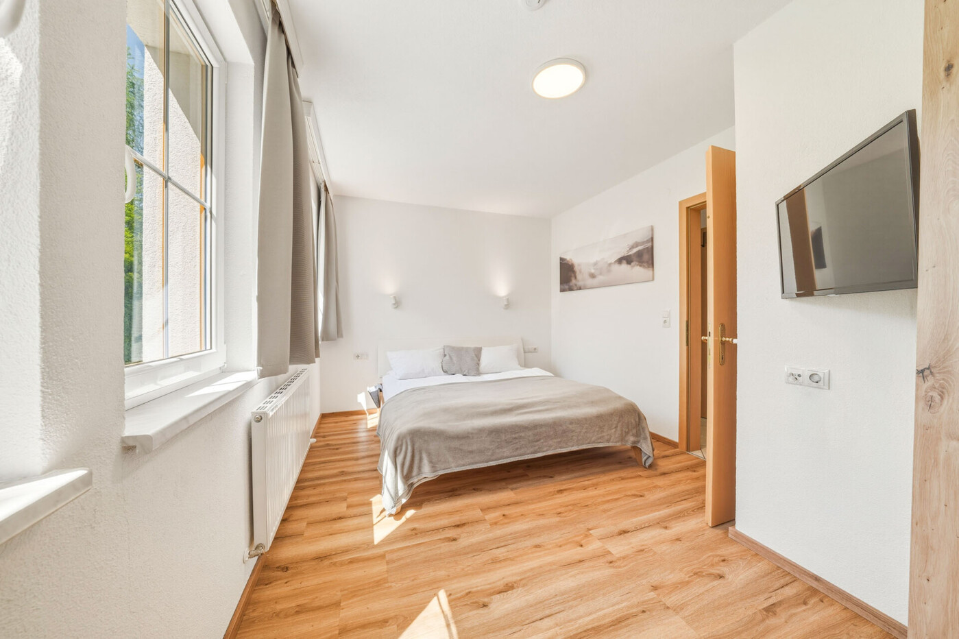 Schlafzimmer / Untergeschoß