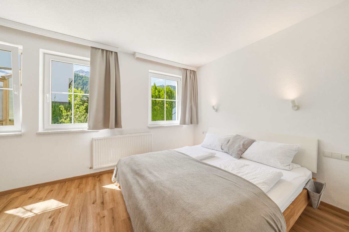 Schlafzimmer / Untergeschoß