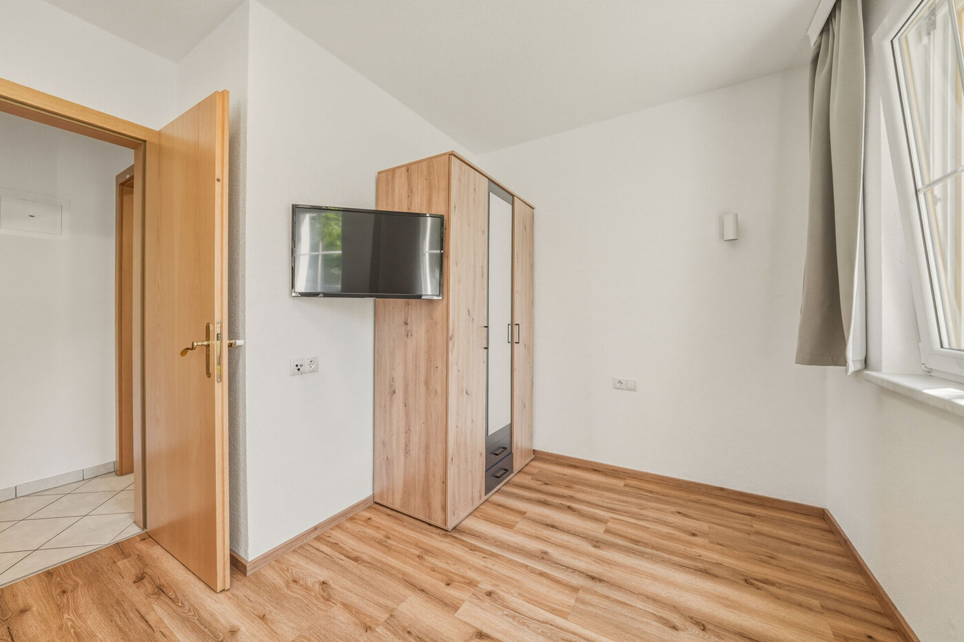 Schlafzimmer / Untergeschoß
