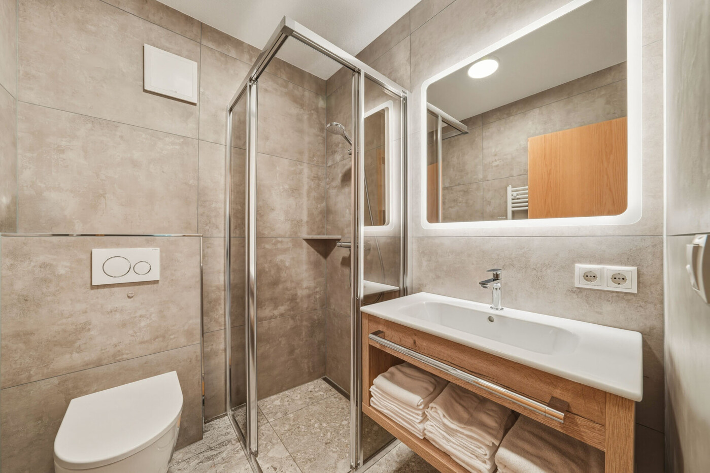 Badezimmer / Untergeschoß