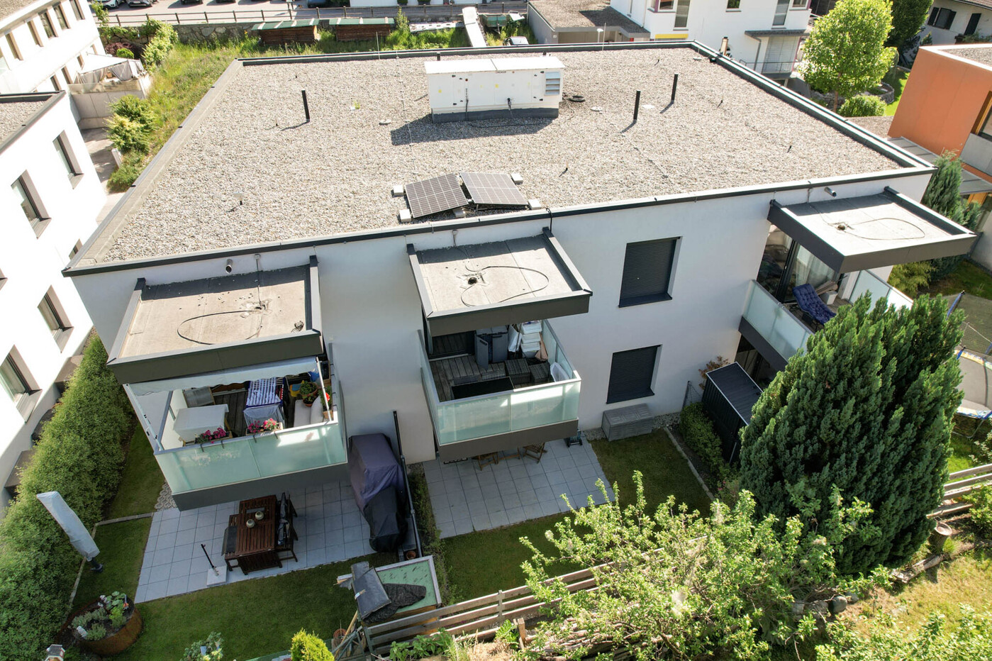 Gebäude / Garten