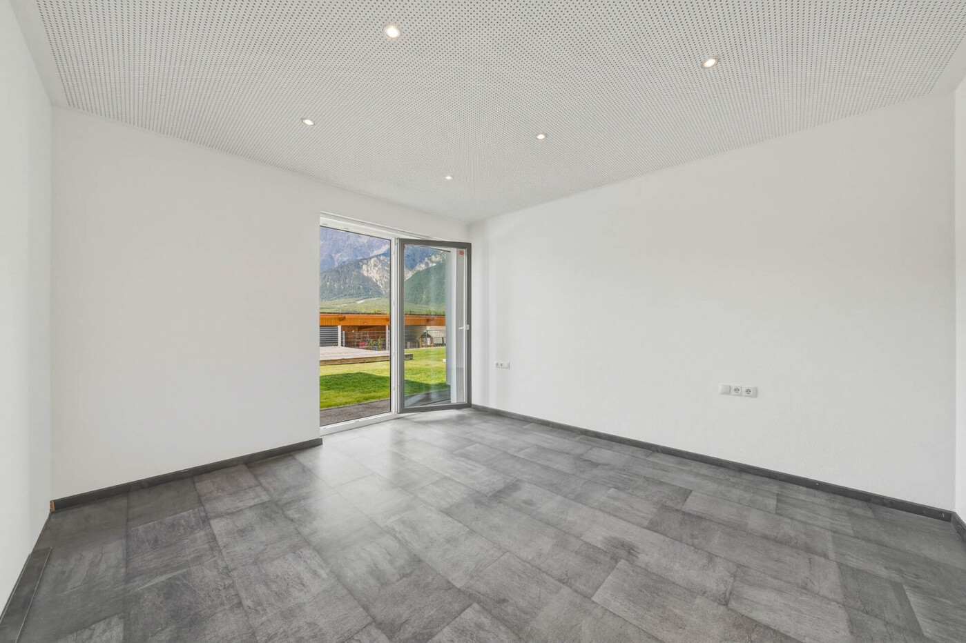 Schlafzimmer / Untergeschoß