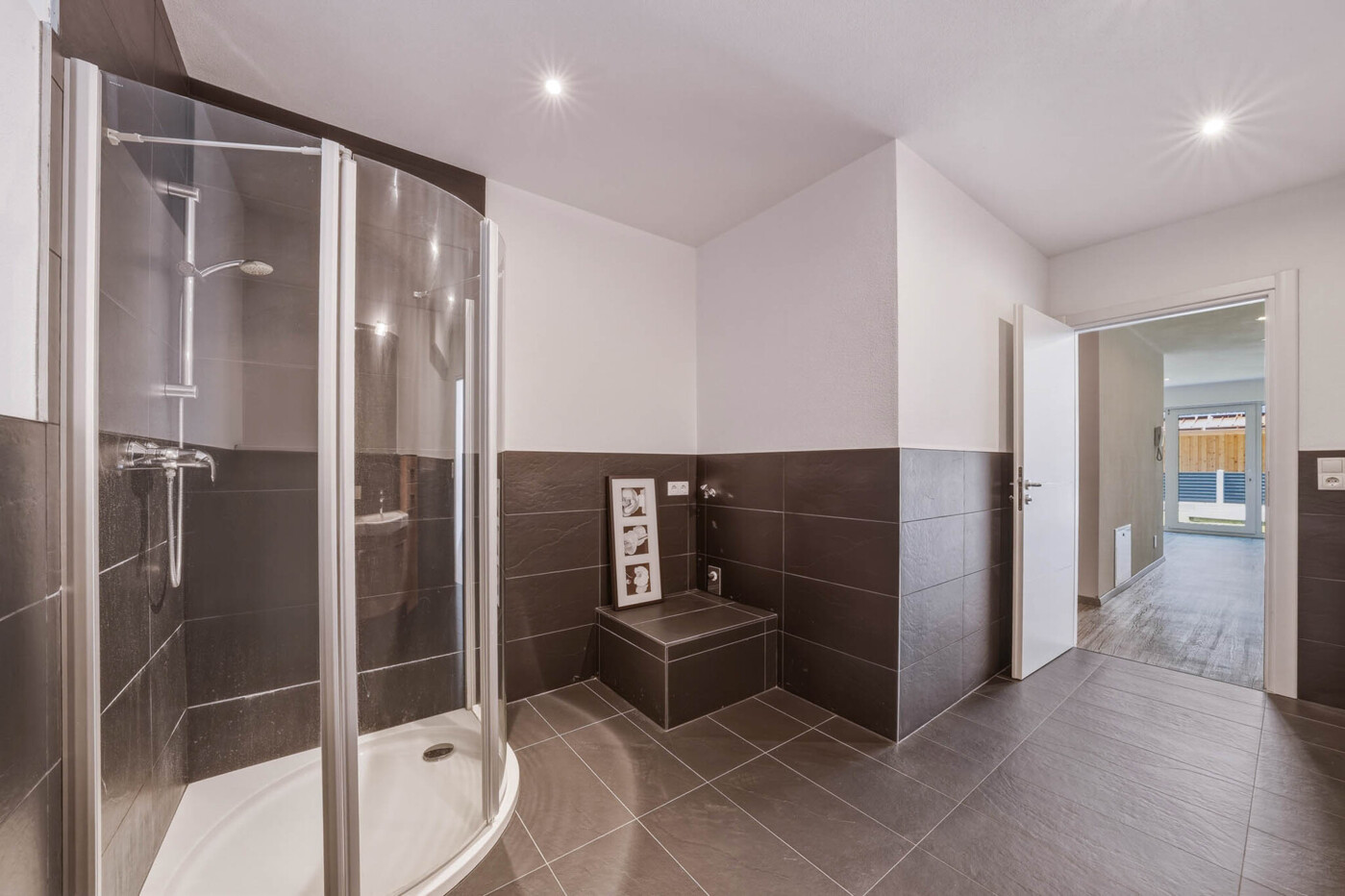 Badezimmer / Untergeschoß