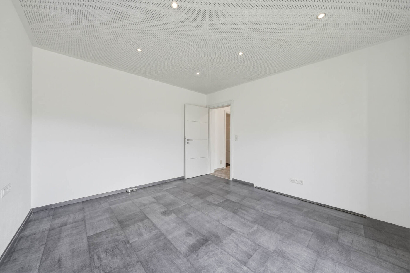 Schlafzimmer / Untergeschoß