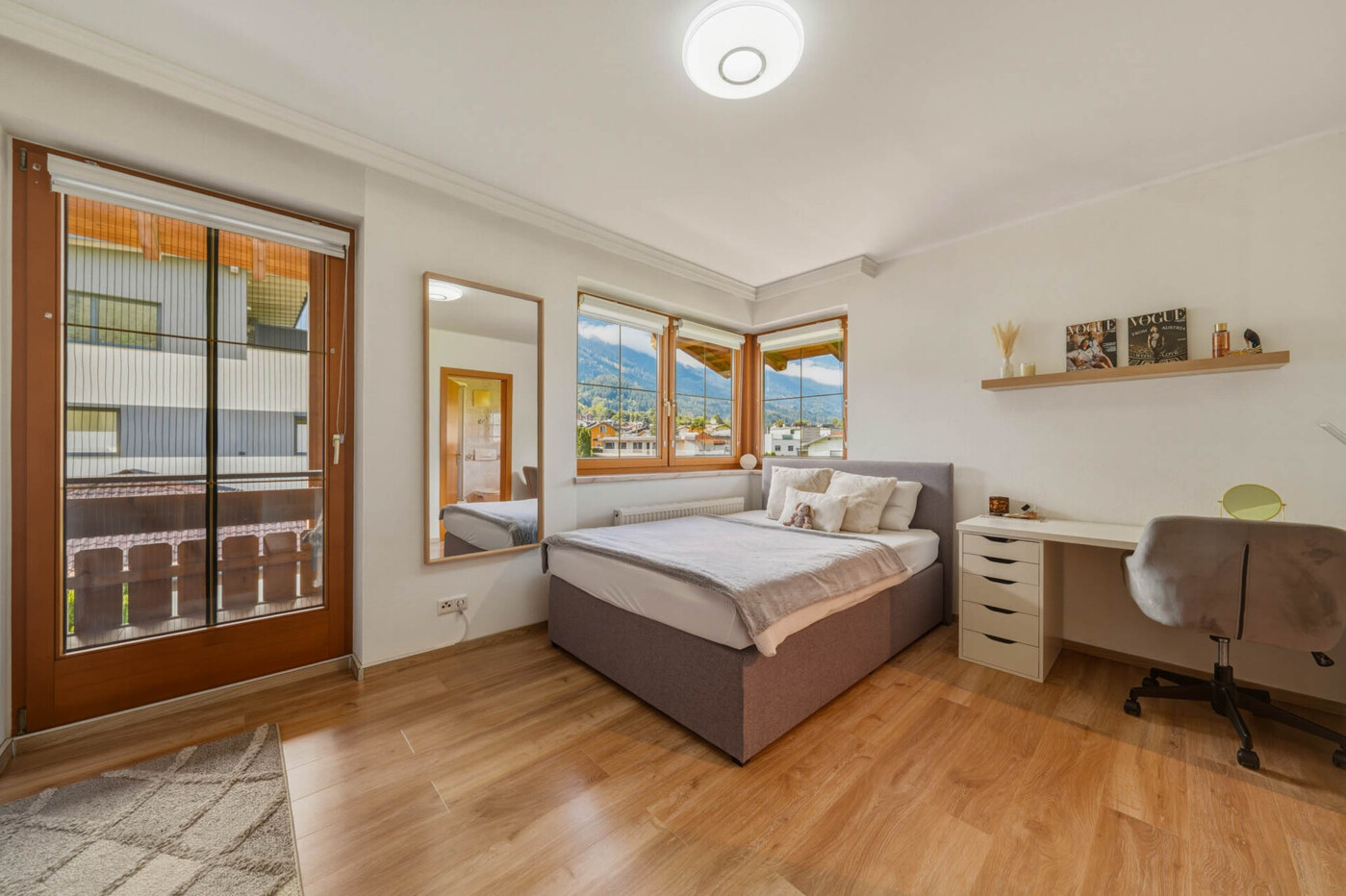 Schlafzimmer / Obergeschoß