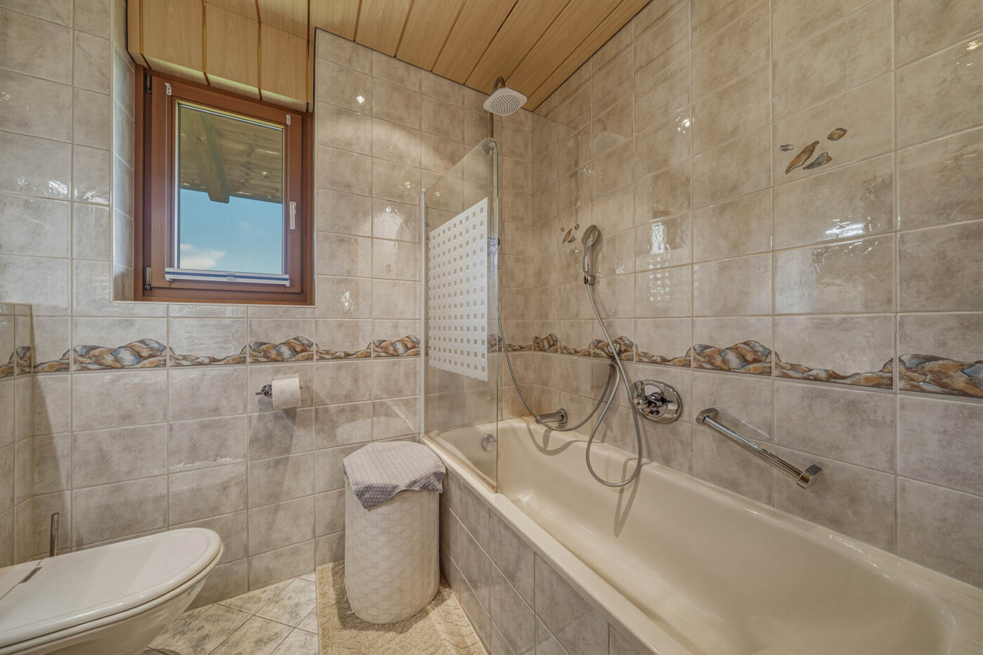 Badezimmer / Obergeschoß