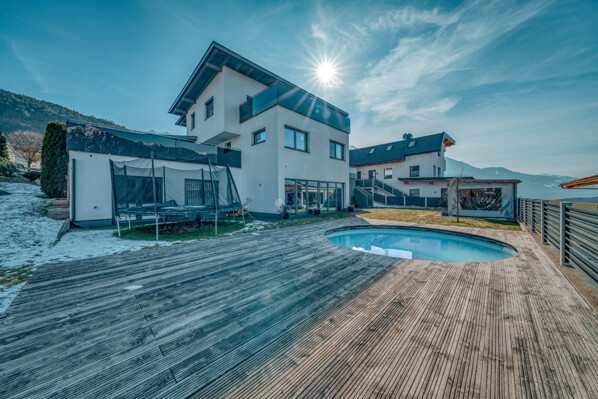 Garten mit Pool