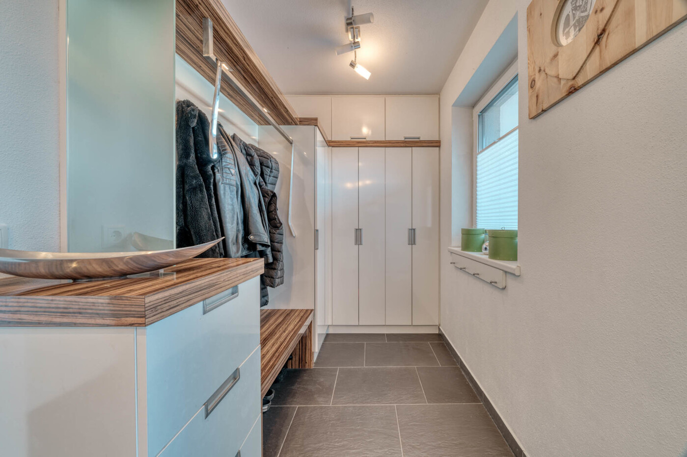 Wohnung 1 - Gardarobe