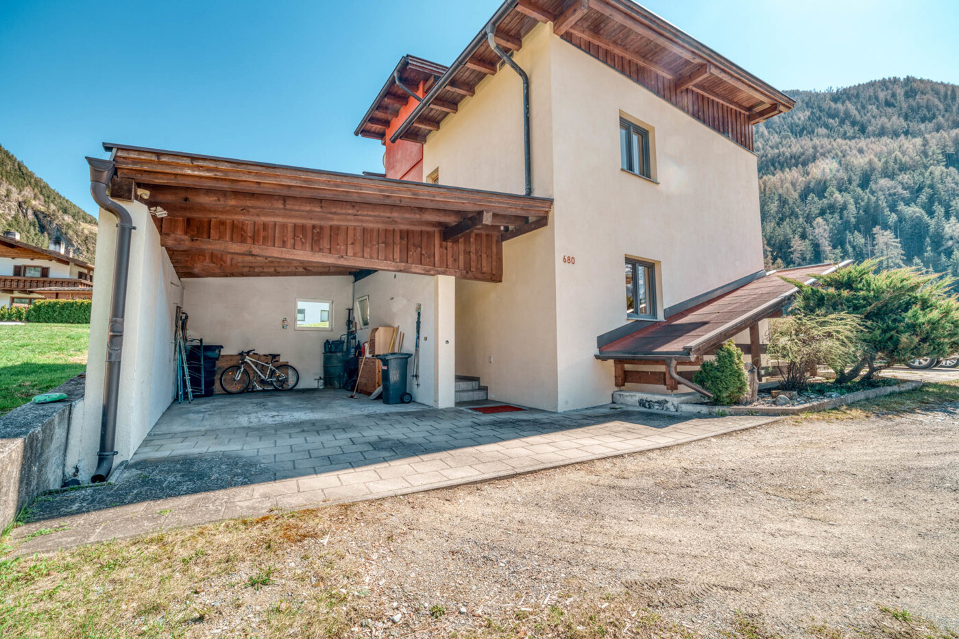 Garage