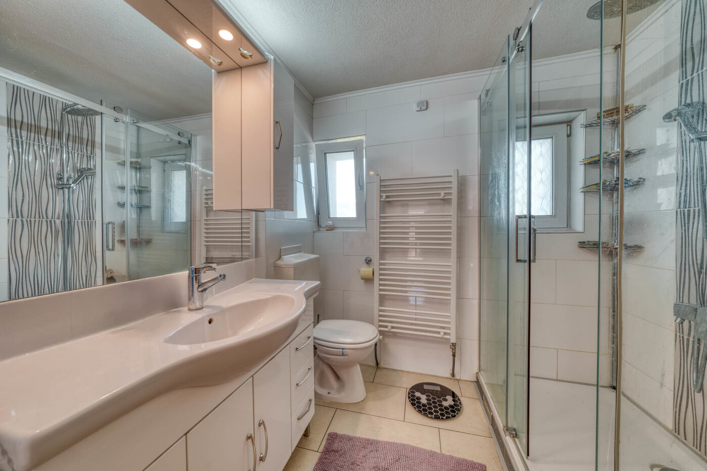 Badezimmer | Obergeschoß