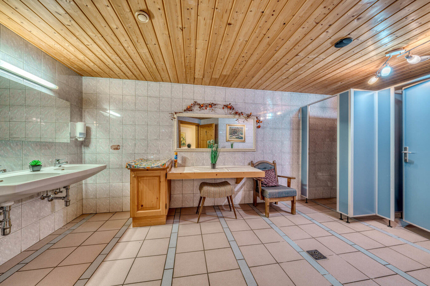 Damen WC
