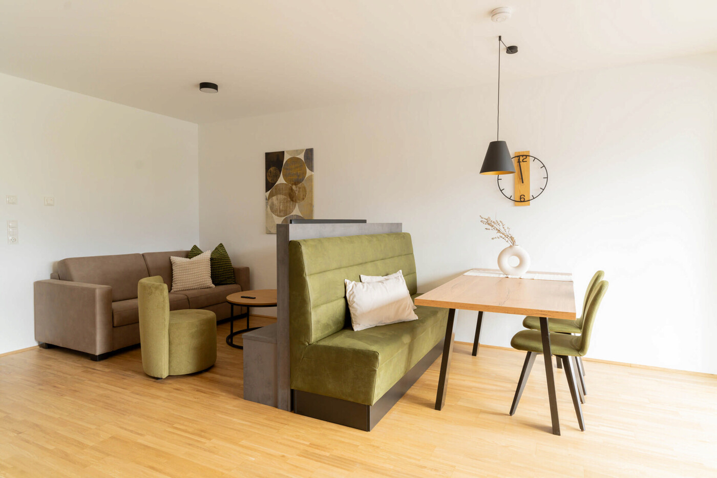 Apartment 4
