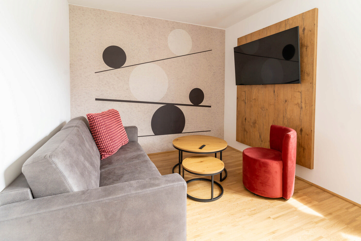 Apartment 5
