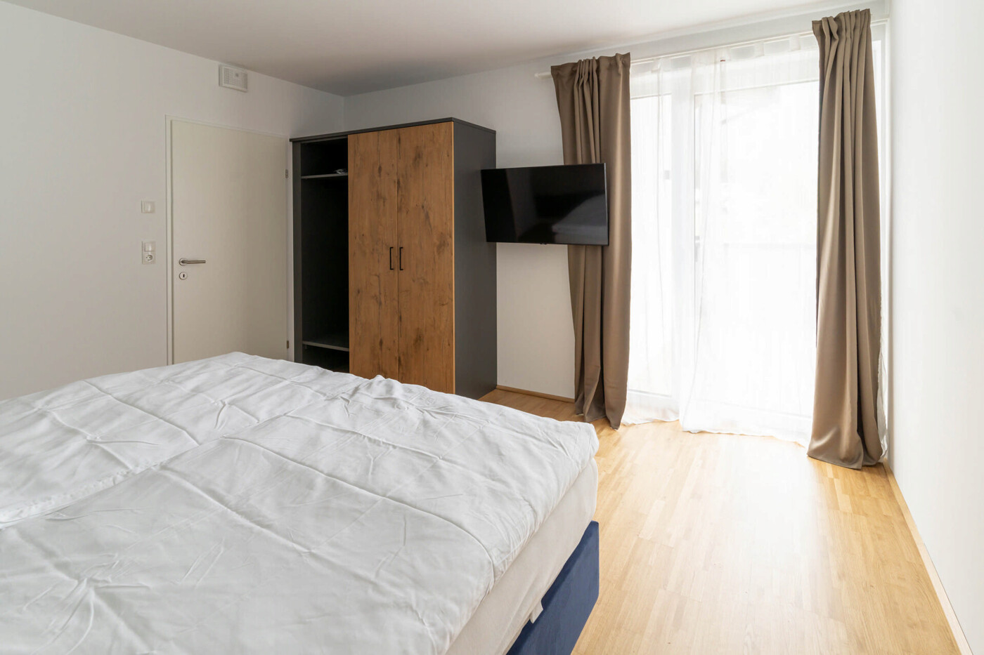 Apartment 8