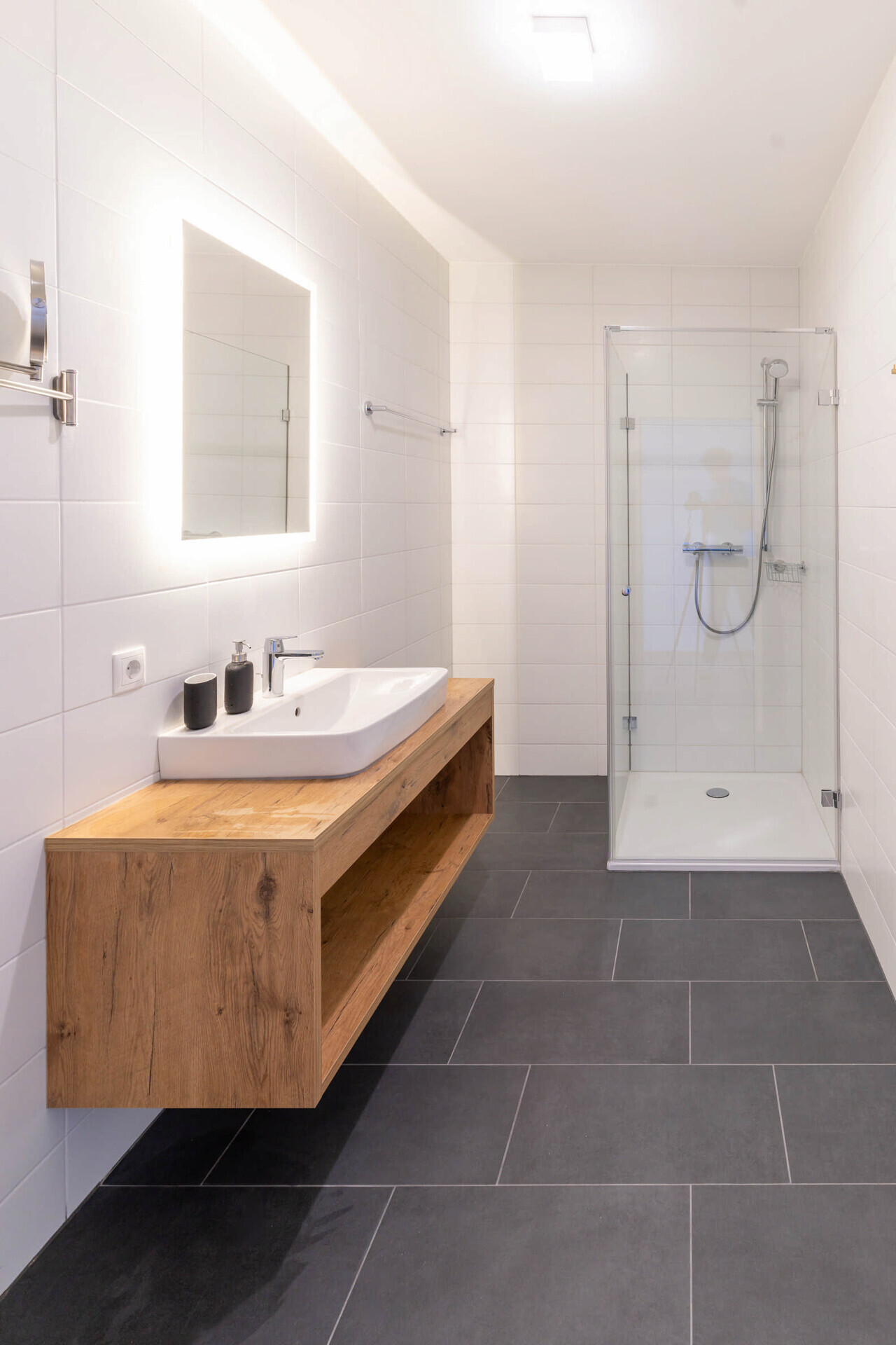 Apartment 9