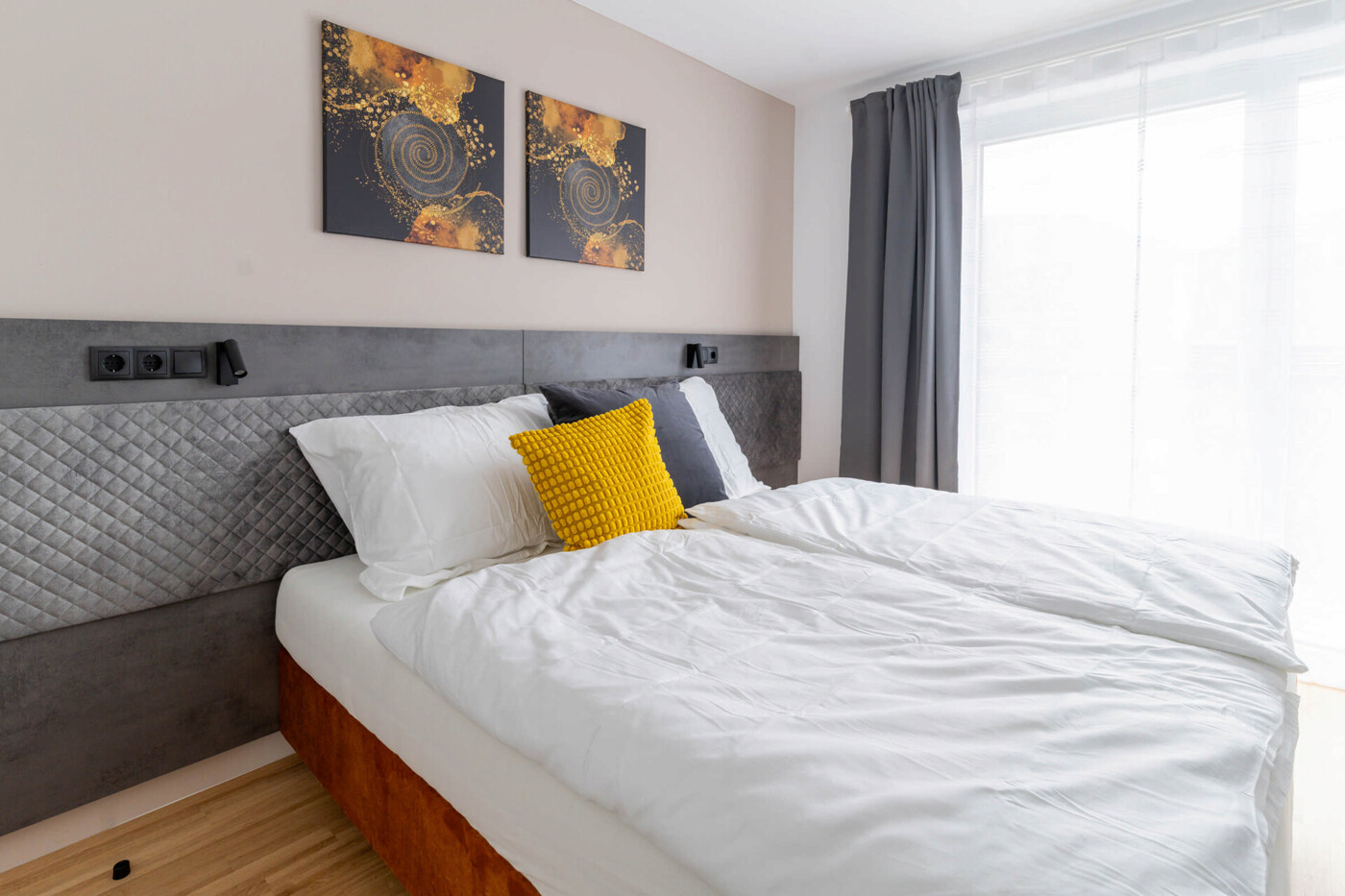 Apartment 6