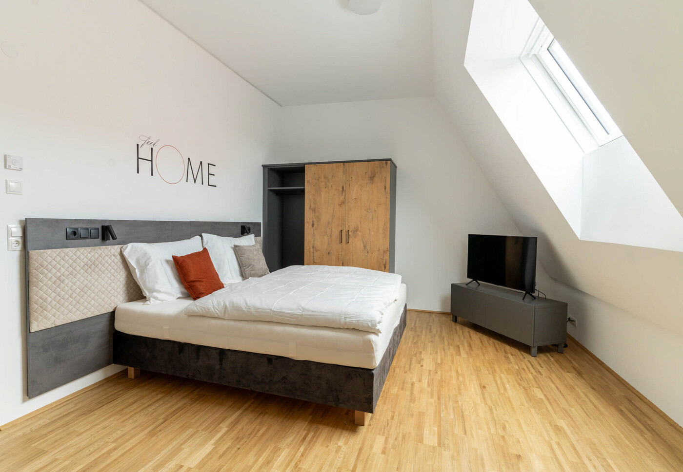 Apartment 9