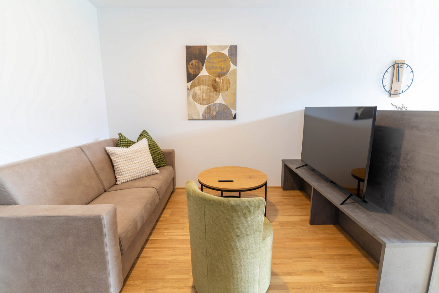 Apartment 4