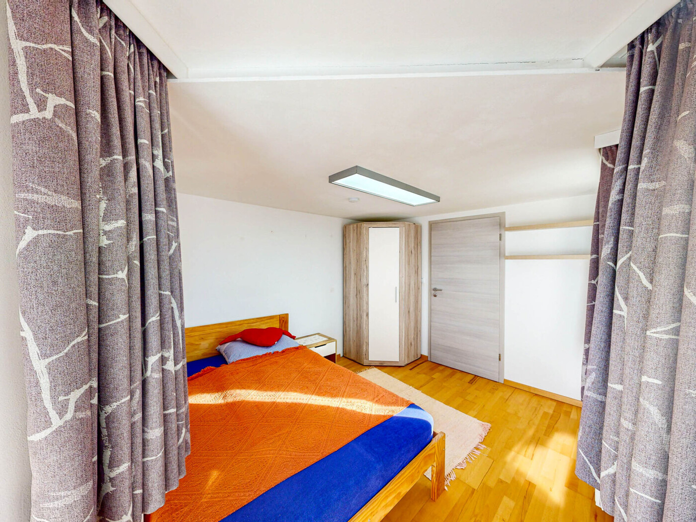 Schlafzimmer 02 Erster Stock