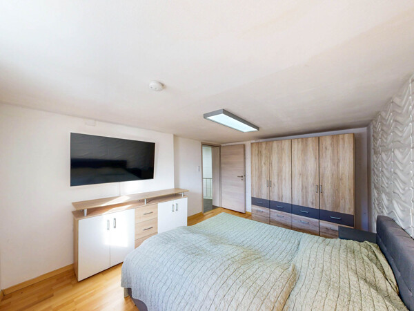 Schlafzimmer 01 Erster Stock
