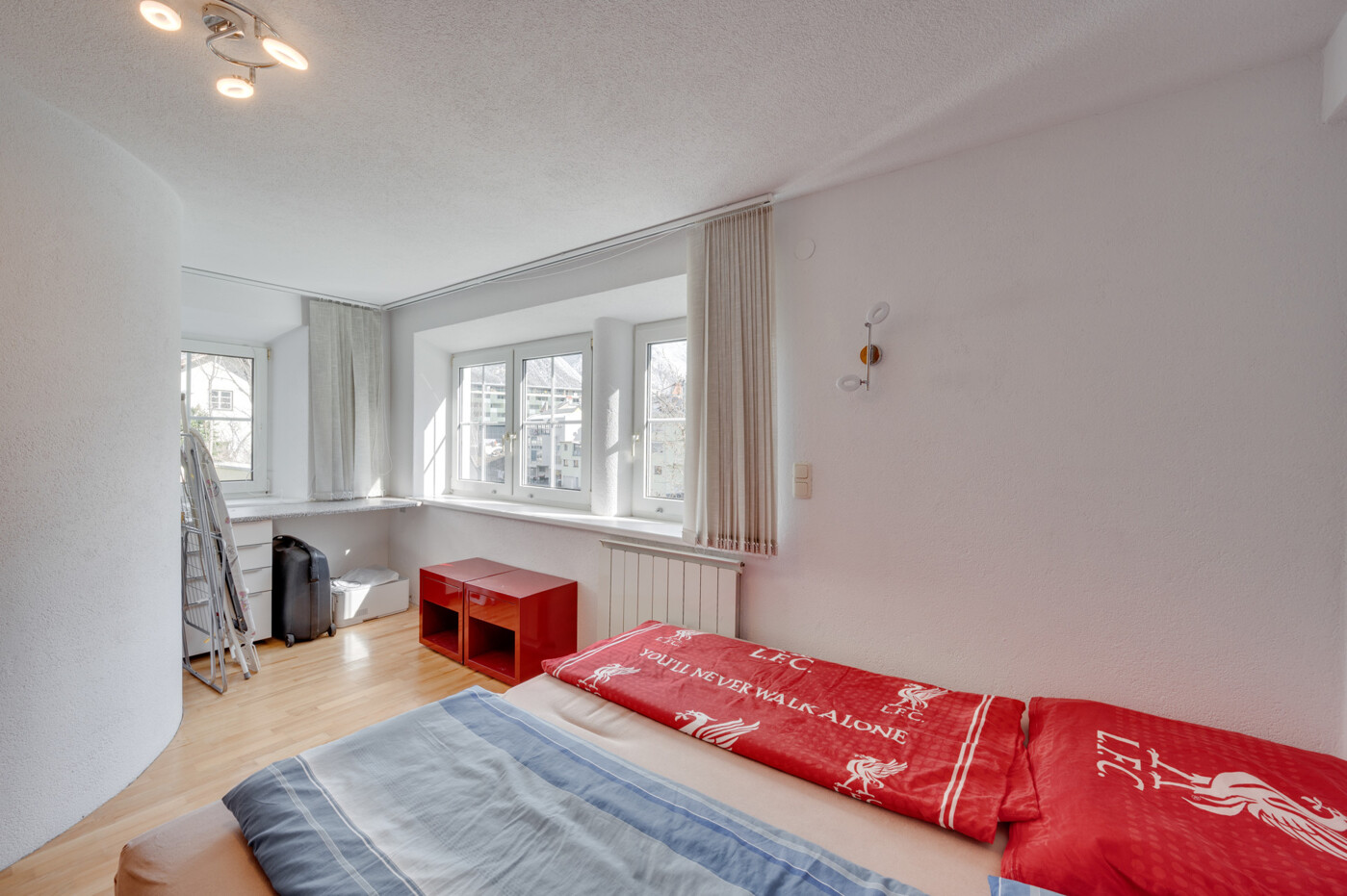 Schlafzimmer 1