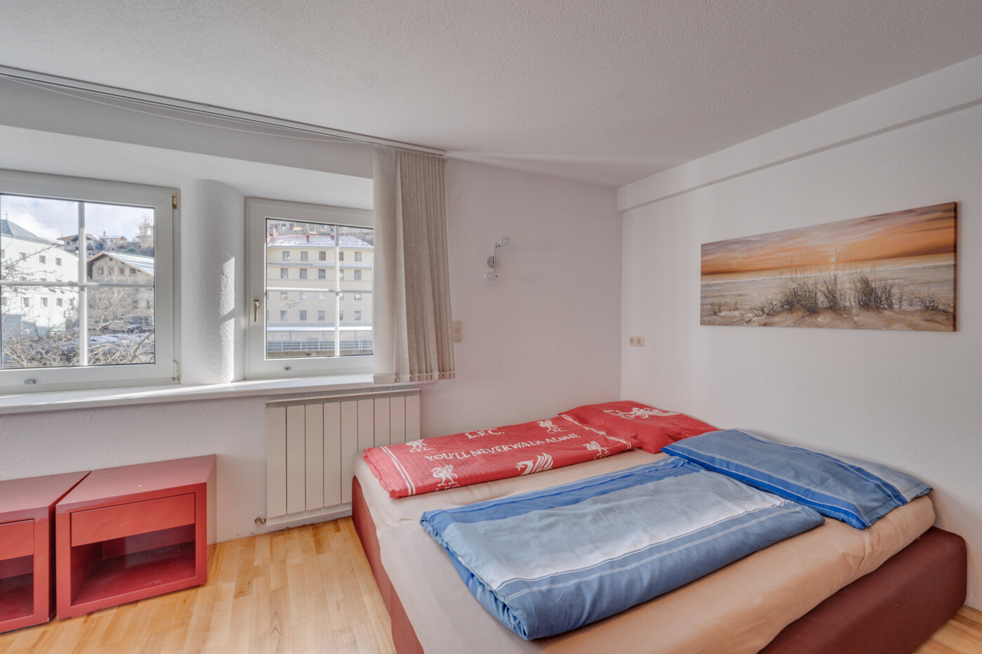 Schlafzimmer 1