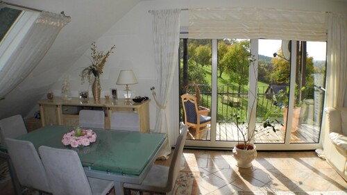 lichtdurchflutetes Dachstudio