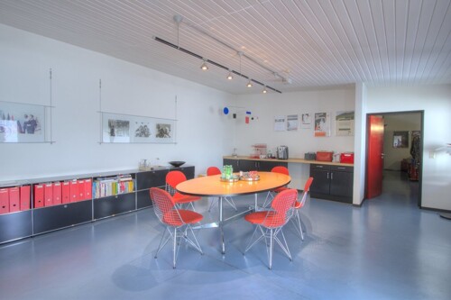 Büro- u. Besprechungsraum