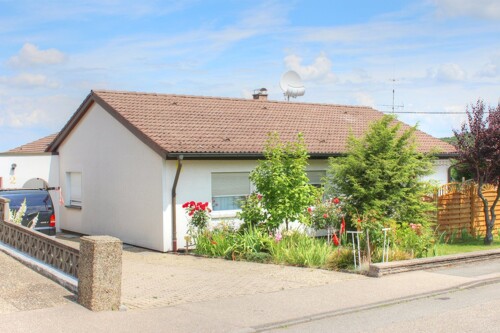 Aussenansicht von der Straße