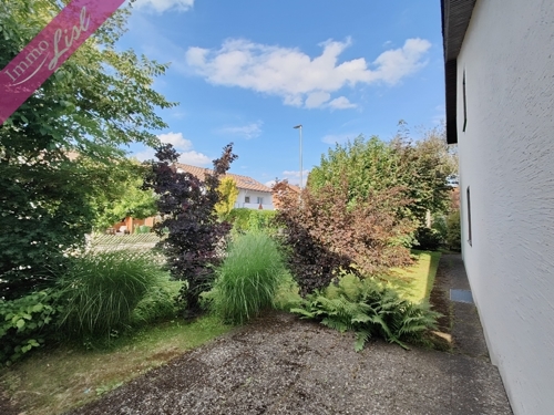 Westterrasse mit Garten