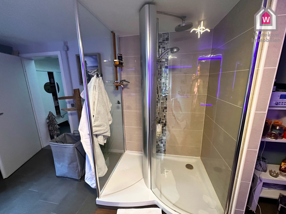 Wellnessdusche Sauna - Wetekam Immobilien GmbH