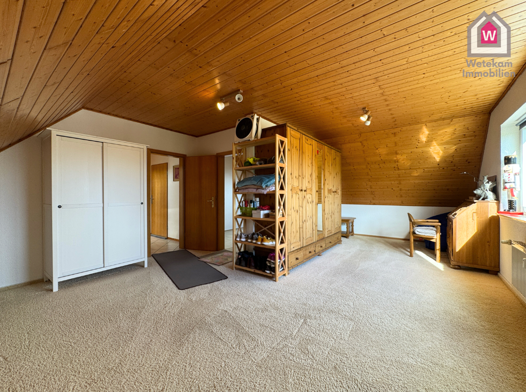 Schlafzimmer_DG_ETW_Silschede_Wetekam_Immobilien_GmbH