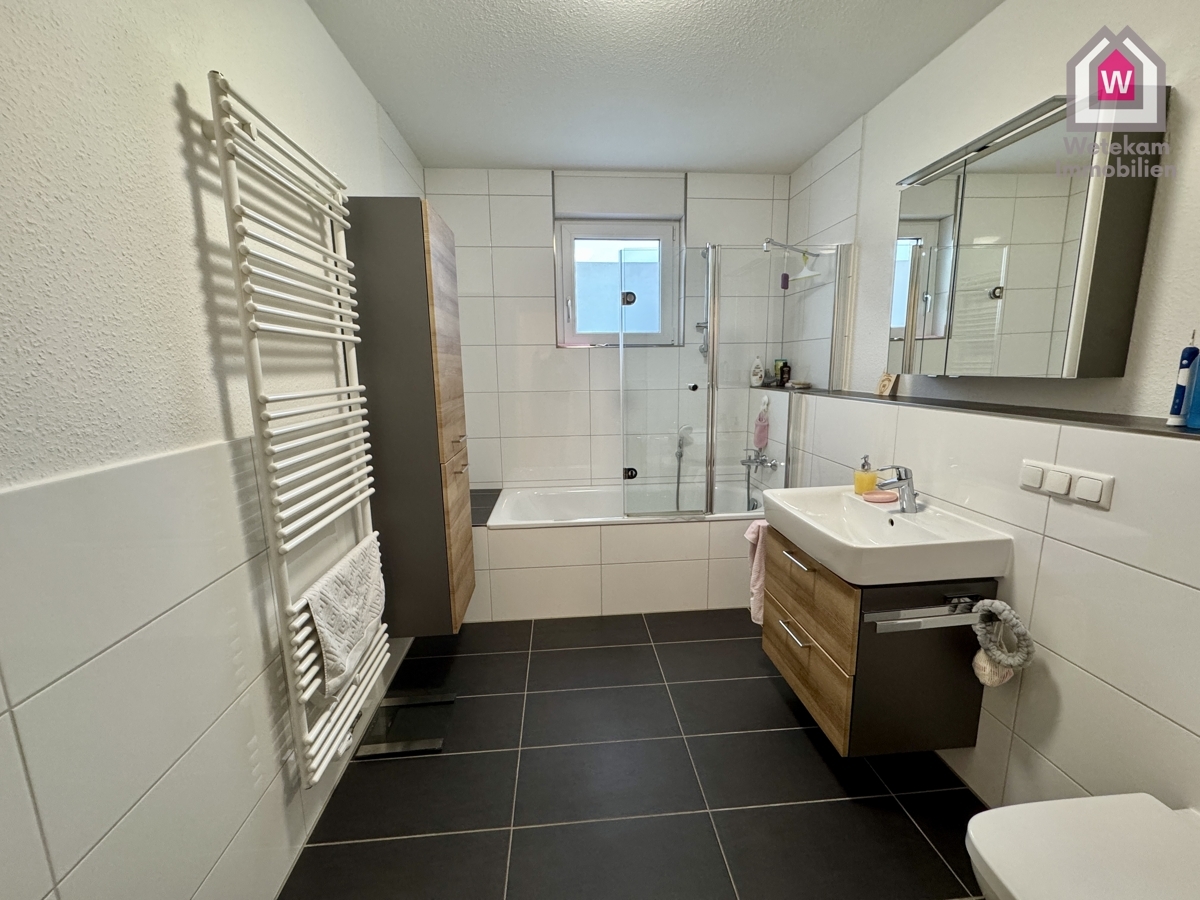 Bad oben  Maisonettewohnung Hattingen Wetekam Immobilien GmbH