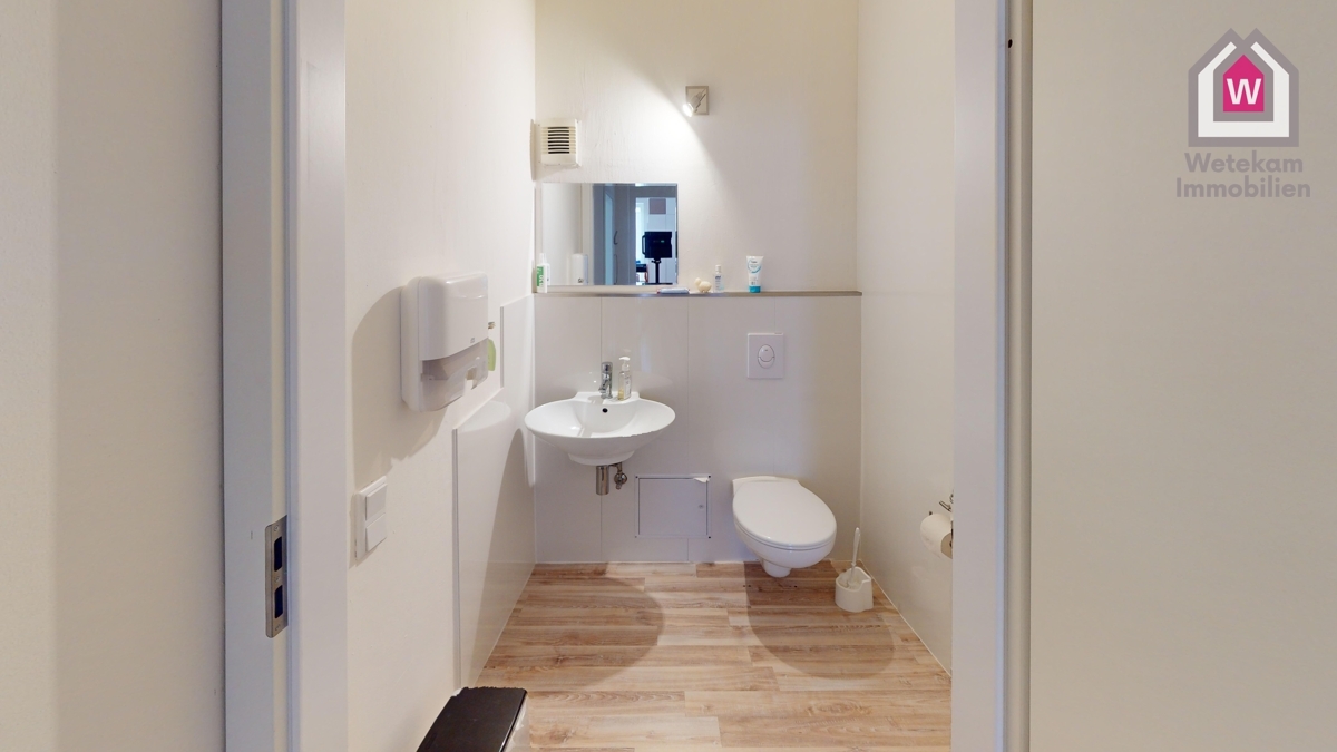 Badezimmer vor Einbau Dusche - Wetekam Immobilien GmbH
