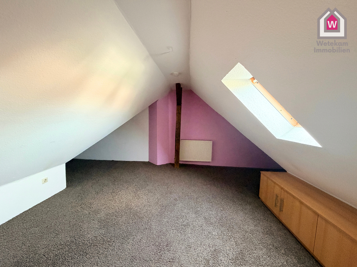 Schlafzimmer DG
