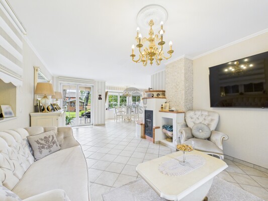 Wohnzimmer blick zur Terrasse