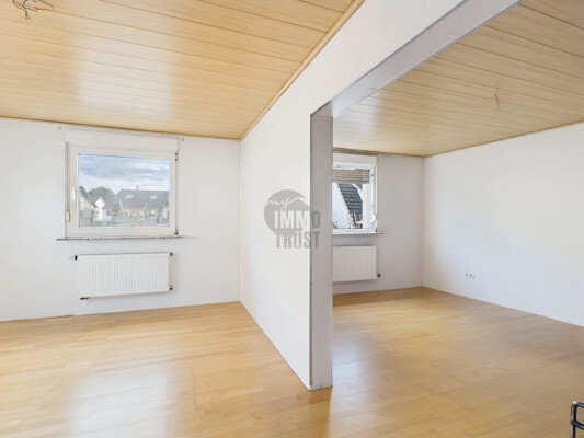 Wohn- und Esszimmer 1.OG