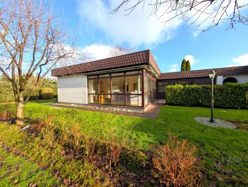 Garten zur Fensterfront