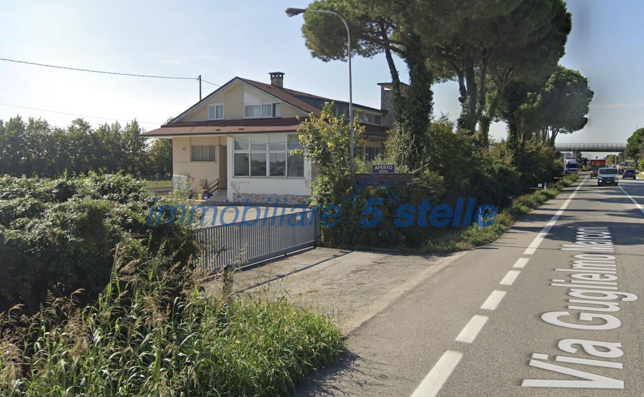 esterni