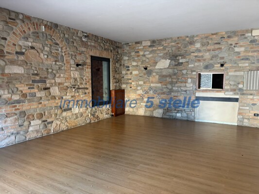 interno locale commerciale