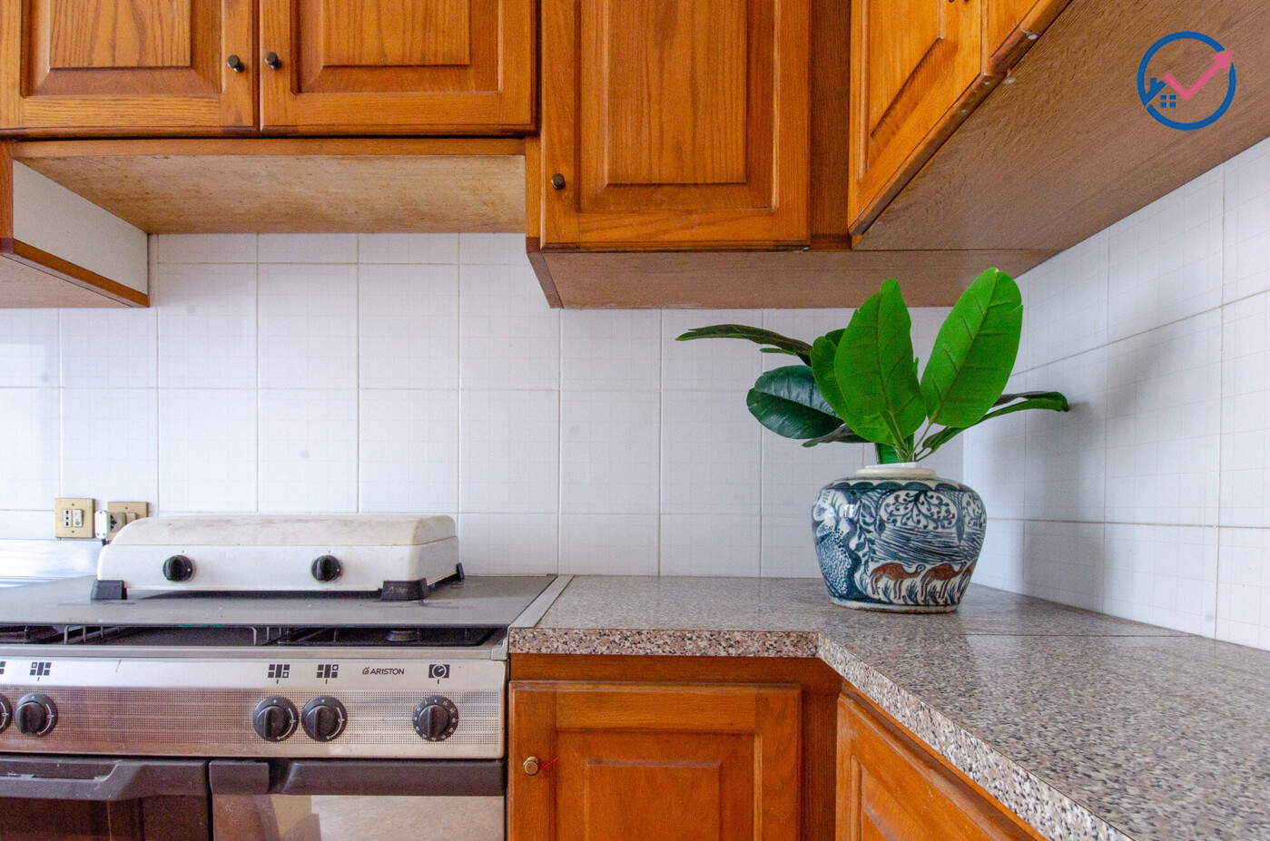 via Miceli 19
