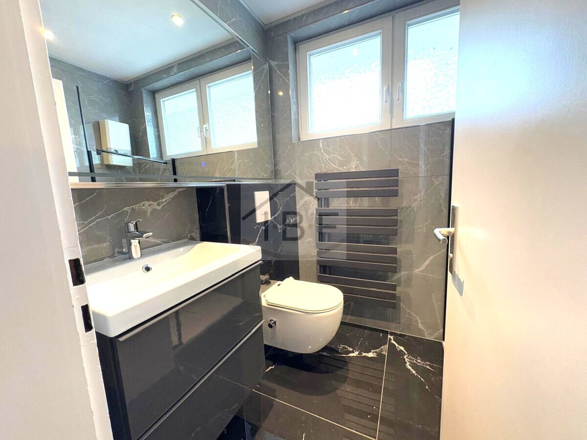 Penthouse-Feeling: Traumwohnung mit riesiger Dachterrasse beim Jung-Stilling-Krankenhaus - Photo 4