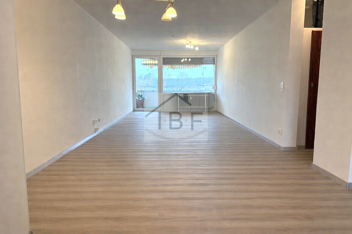 Attraktive 2-Zimmer-Wohnung mit Balkon, Aufzug und Stellplatz in Neunkirchen - Photo 2