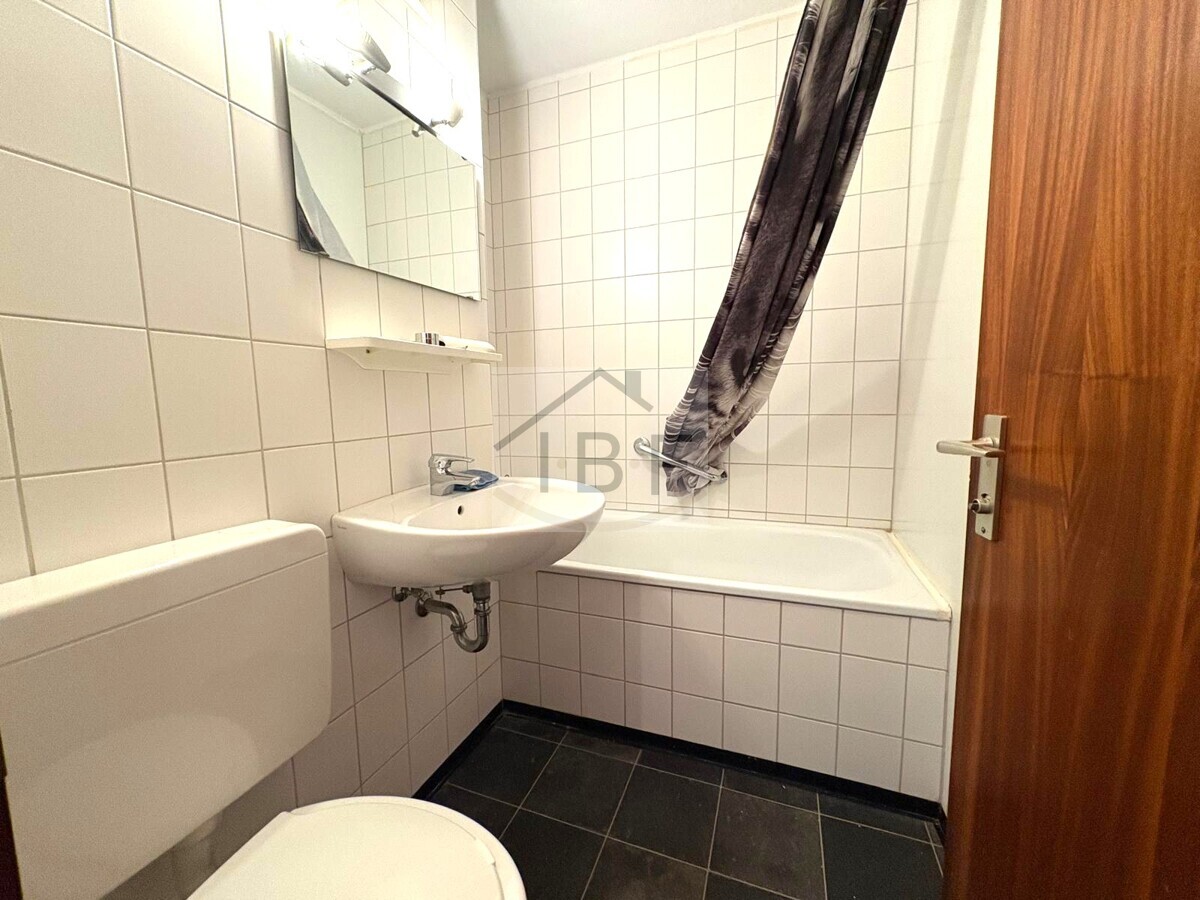 Attraktive 2-Zimmer-Wohnung mit Balkon, Aufzug und Stellplatz in Neunkirchen - Photo 3