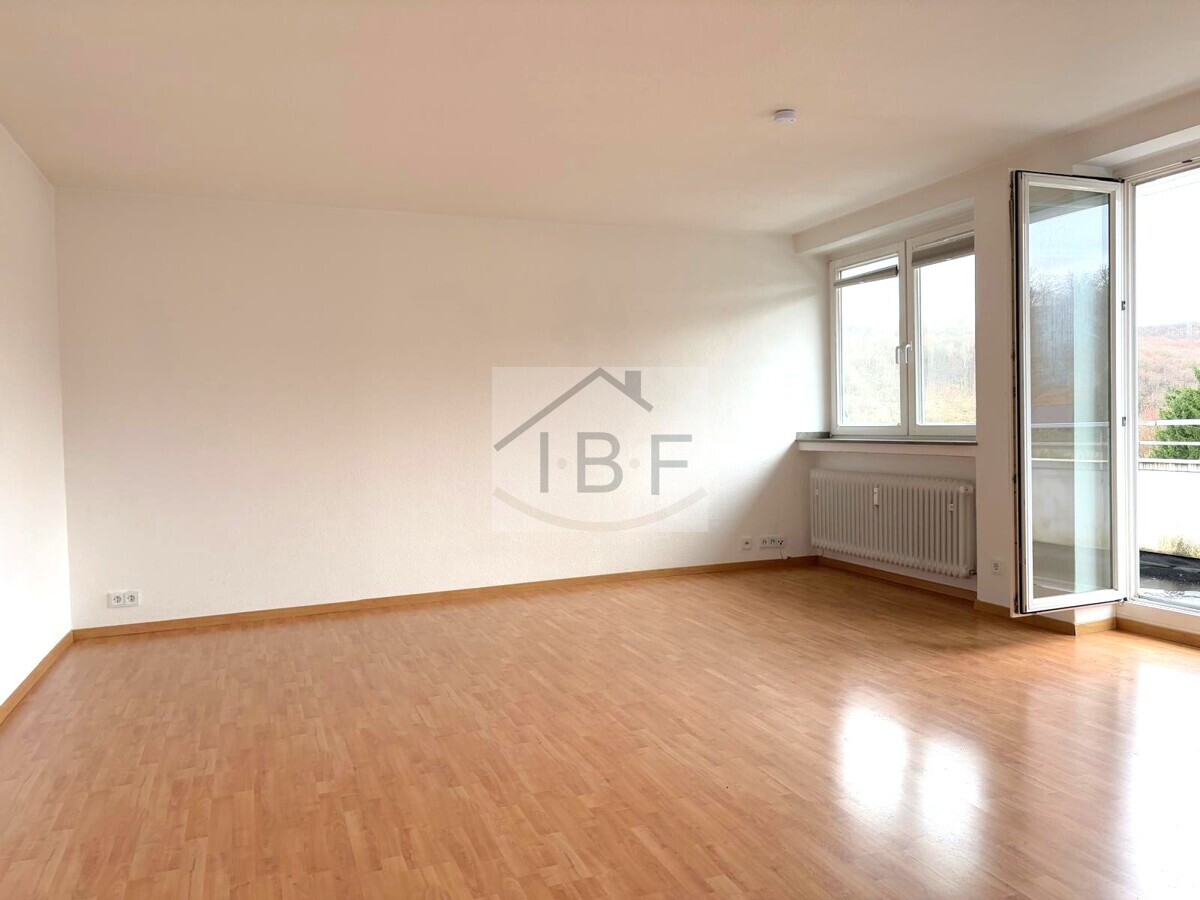 Großzügiges Wohnen mit Penthouse-Charakter und sonniger Dachterrasse - Photo 2