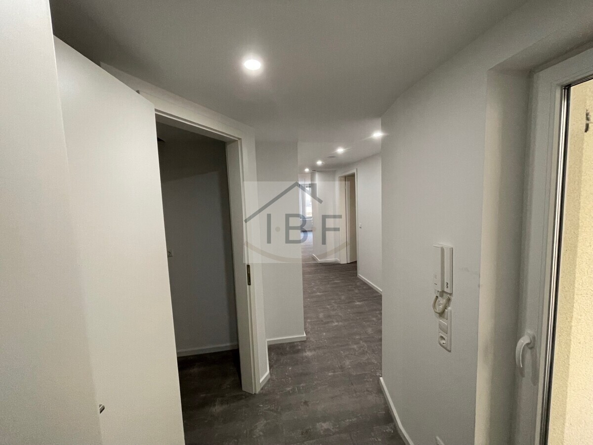 Elegante 2-Zimmer-Wohnung (klimatisiert) mit Aufzug in bester Siegener Innenstadtlage - Foto 1