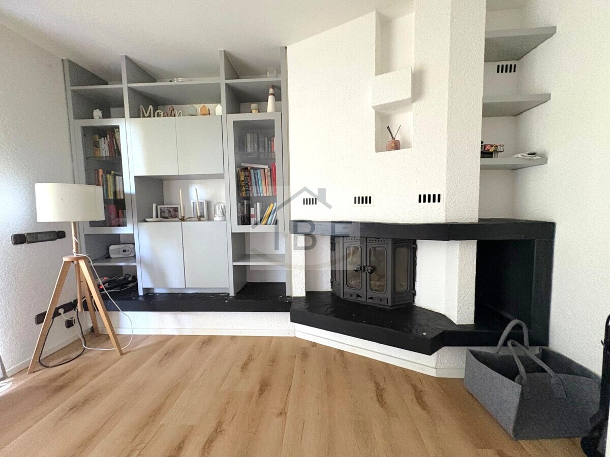 Familienfreundliches Splitlevel-Reihenhaus mit Garage und sonnigem Garten in Siegen - Photo 2