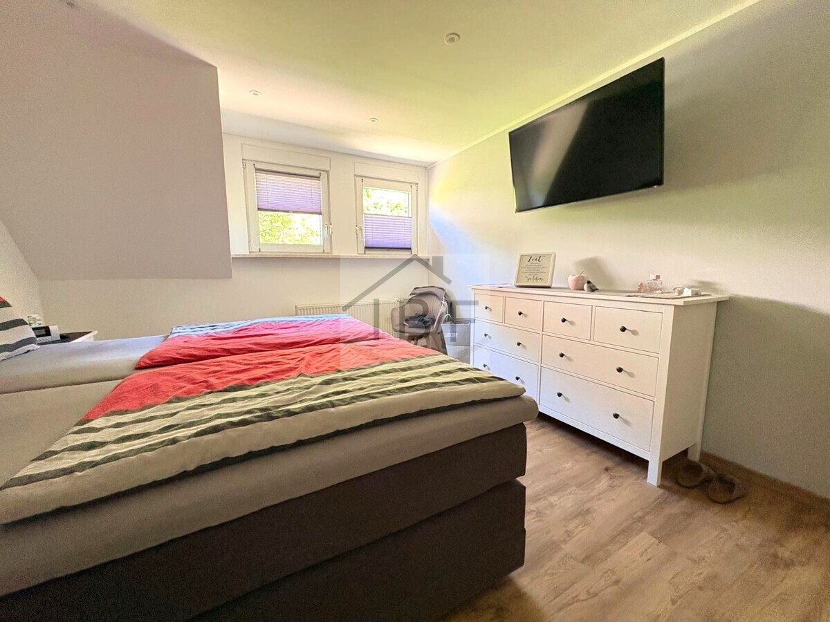 Gepflegte Maisonettewohnung mit schöner Terrasse und Garage - Foto 3