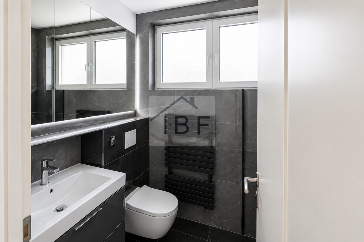 Exklusives Wohnen mit Penthouse-Flair und sonniger Dachterrasse - Foto 4